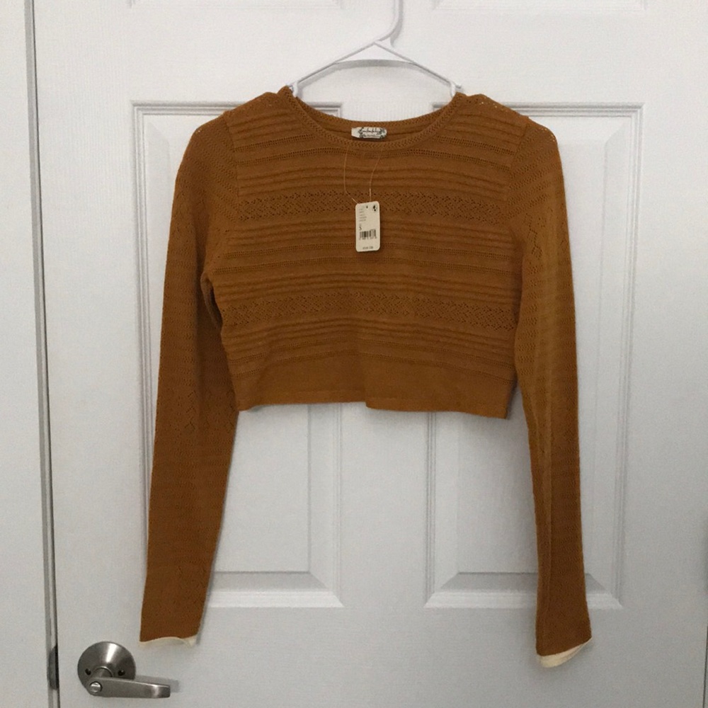 NWT Free People knitted long sleeve crop